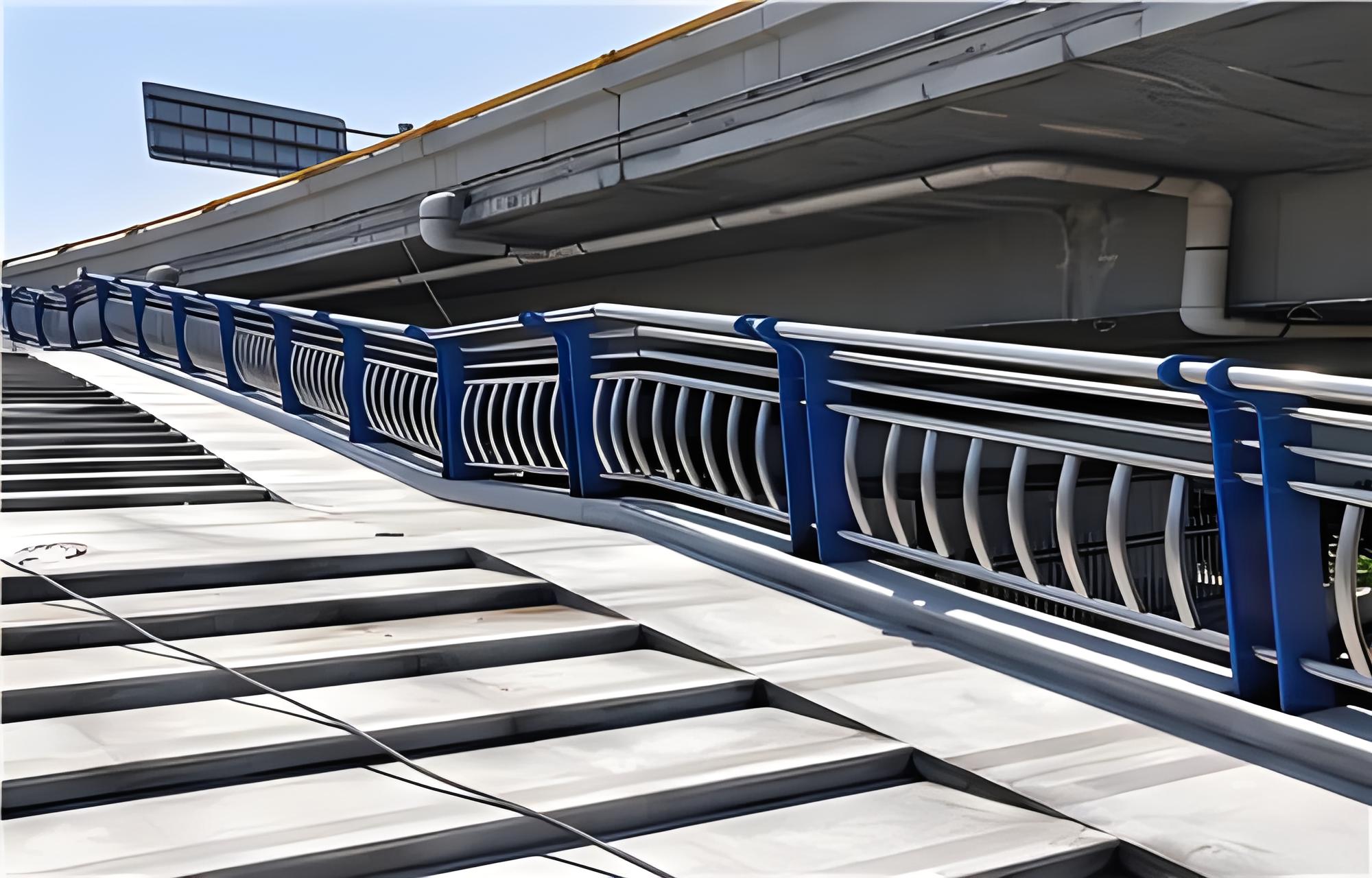 大理不锈钢桥梁护栏维护方案：确保安全，延长使用寿命